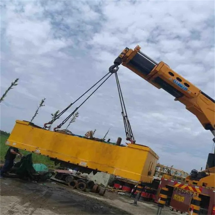 临澧吊车吊集装箱需要多少钱